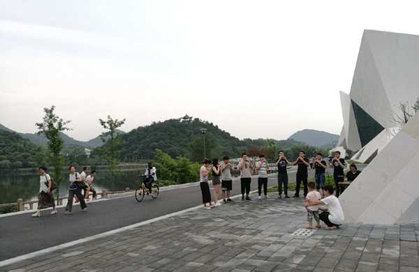 1527669071153537.jpg 1057.jpg